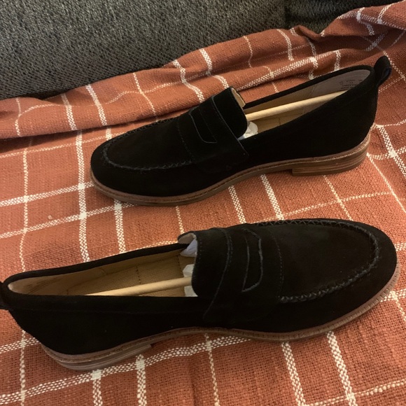Wmns 12M black Kelsi Dagger loafers - Picture 3 of 5